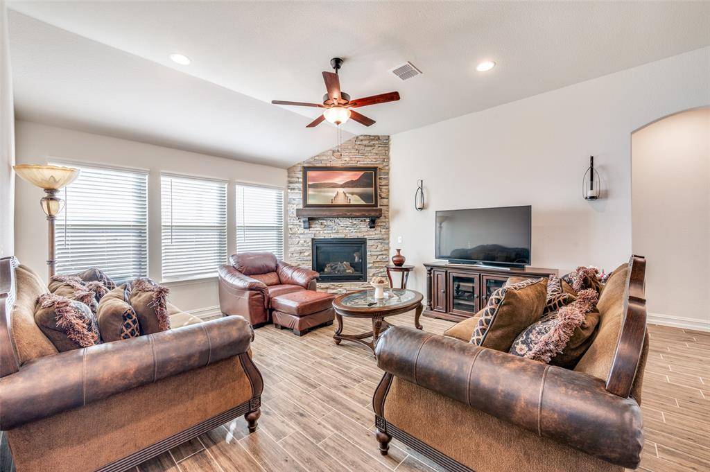 3412 Lillian Court, Celina, TX 75009