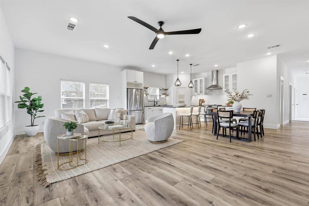 901 Elsbeth Street, Dallas, TX 75208