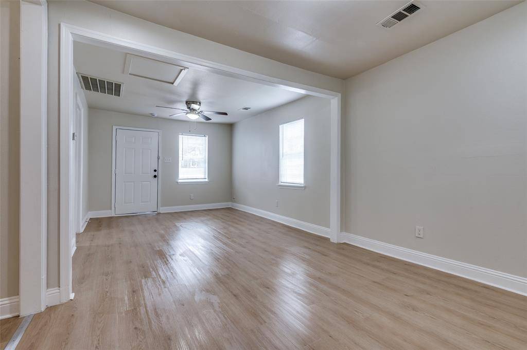 2415 Bethurum Avenue, Dallas, TX 75215