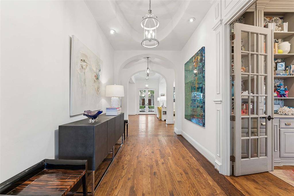 6007 Stefani Drive, Dallas, TX 75225