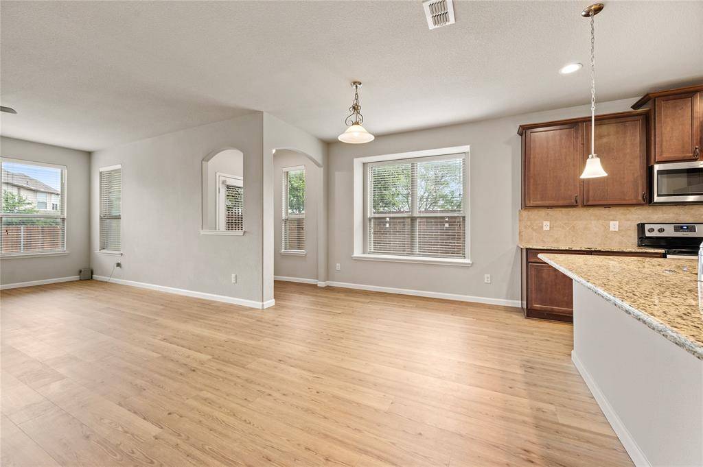 6561 Pecos Hill Lane, Fort Worth, TX 76123