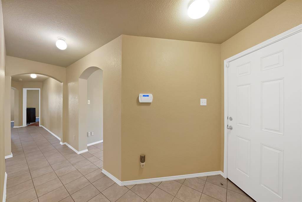 2916 Balleywood Drive, Seagoville, TX 75159