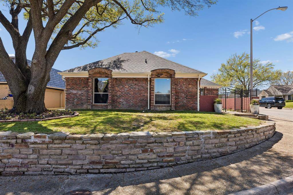8115 Old Moss Road, Dallas, TX 75231