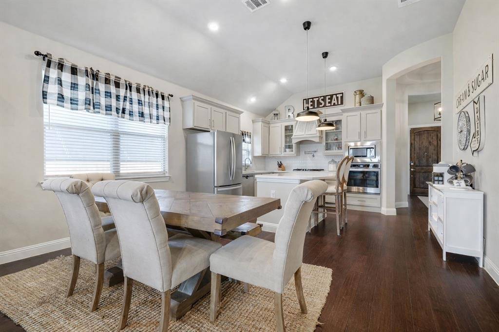 6612 Woodmere Court, Argyle, TX 76226