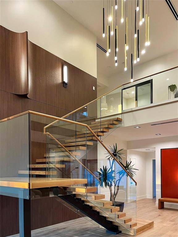 10236 Crestover Drive, Dallas, TX 75229