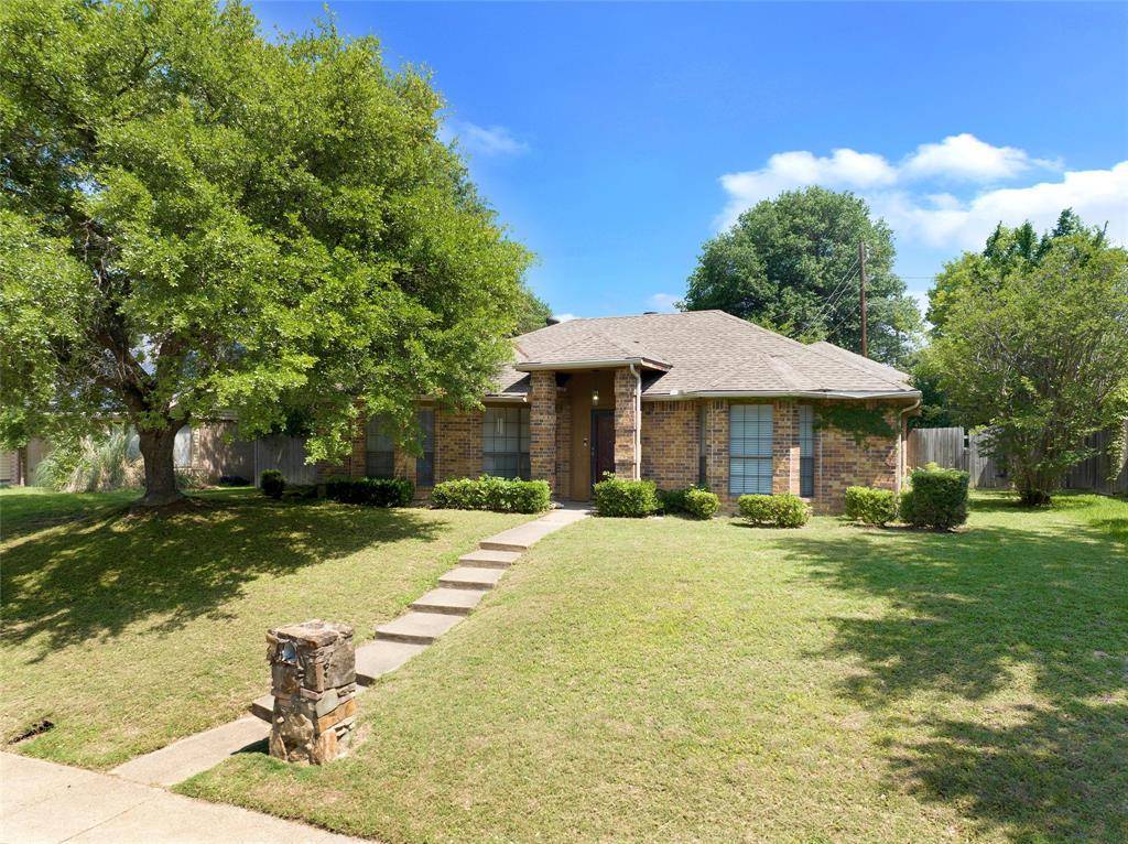 4823 Hollow Ridge Road, Dallas, TX 75227