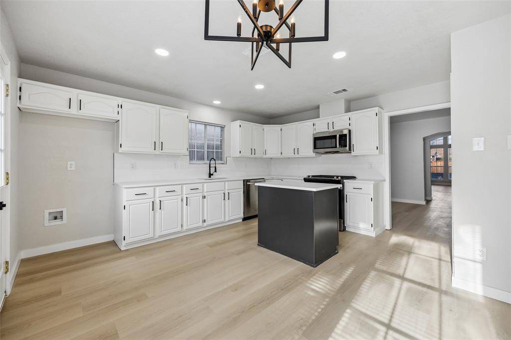 6207 Gray Wolf Trail, Dallas, TX 75252