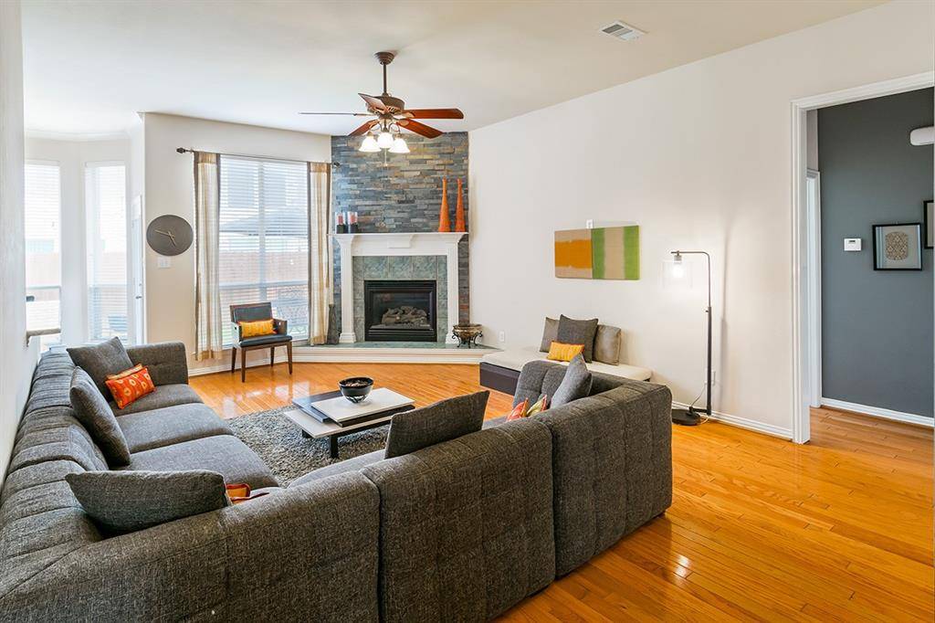 7712 Brookview Court, Irving, TX 75063