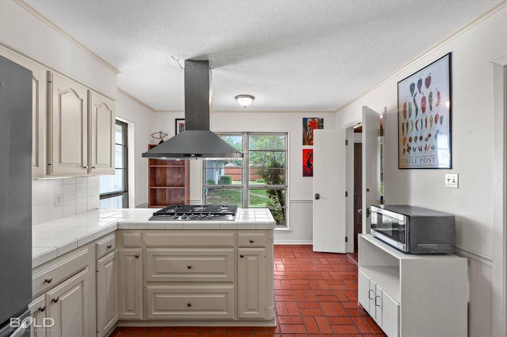 203 Kensington Avenue, Bossier City, LA 71111