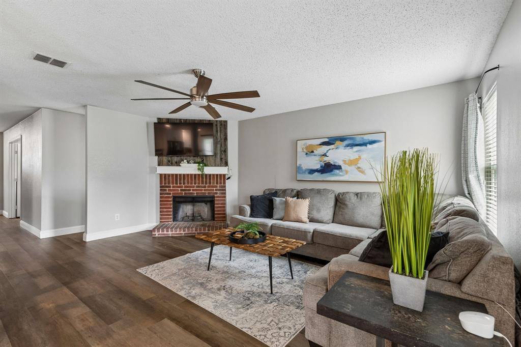 2224 Chestnut Drive, Little Elm, TX 75068