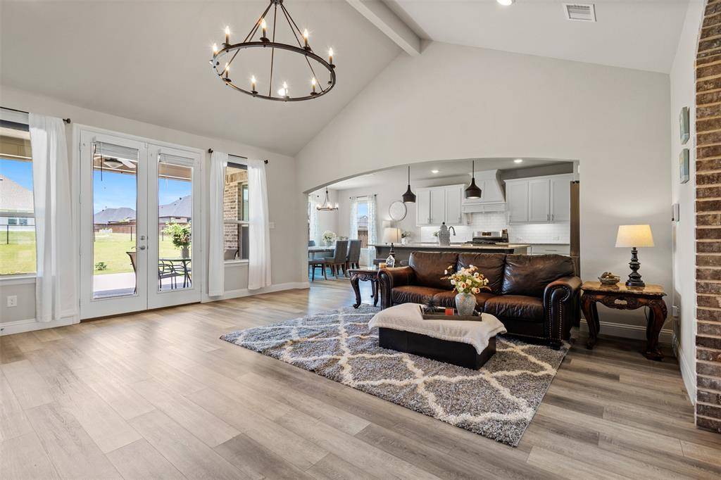 9512 Lynx Crossing, Godley, TX 76044