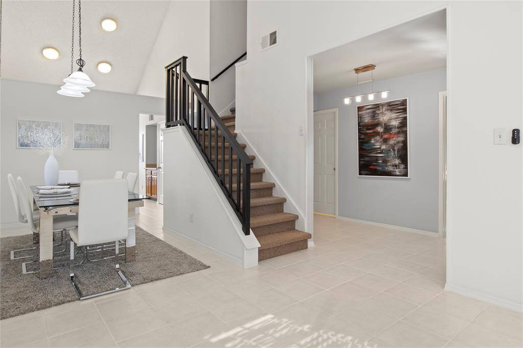 18914 RAVENGLEN Court, Dallas, TX 75287