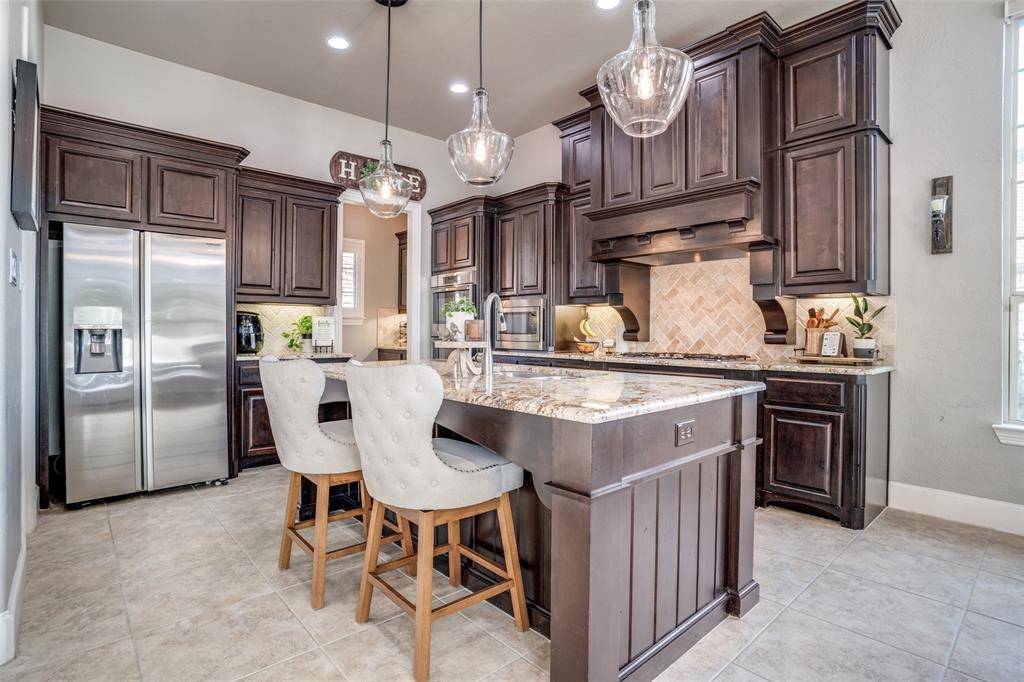 810 Moss Glen Drive, Prosper, TX 75078