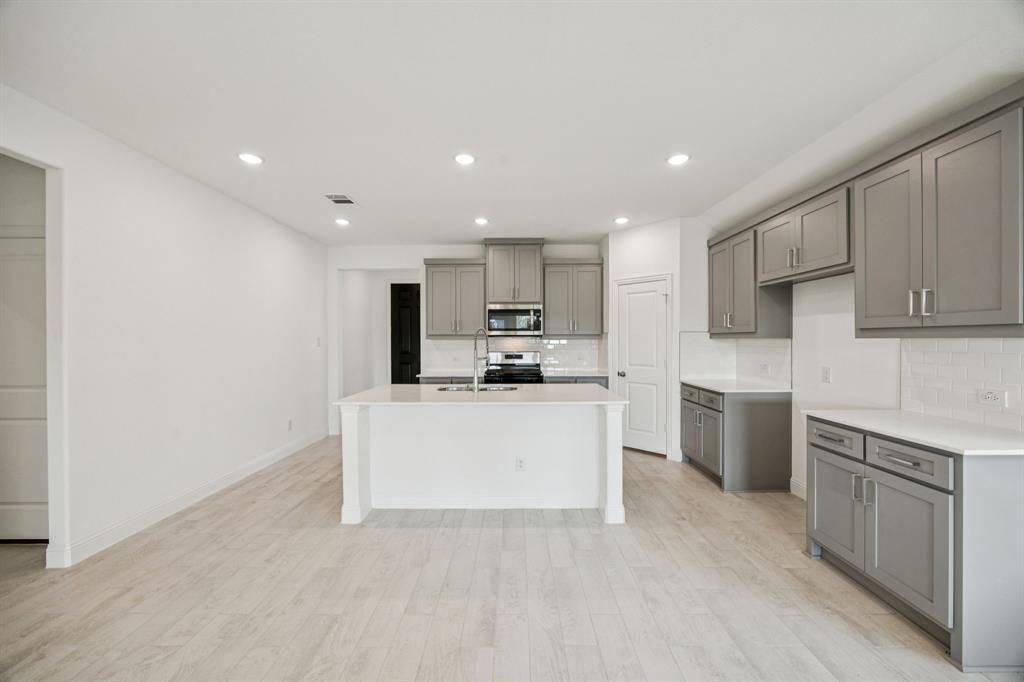 3203 Giovanni Point, Princeton, TX 75407