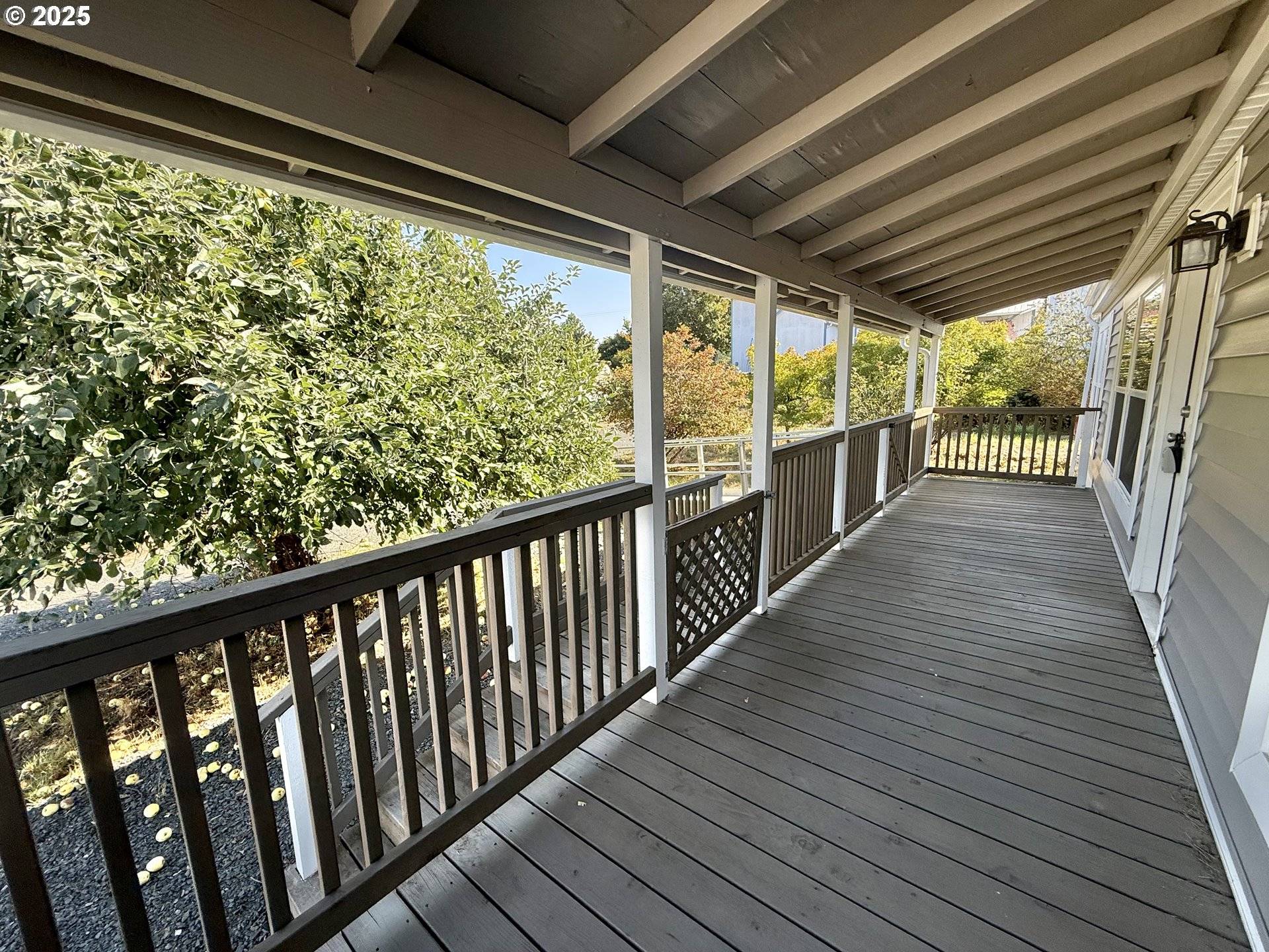 373 HAYHURST RD, Yoncalla, OR 97499