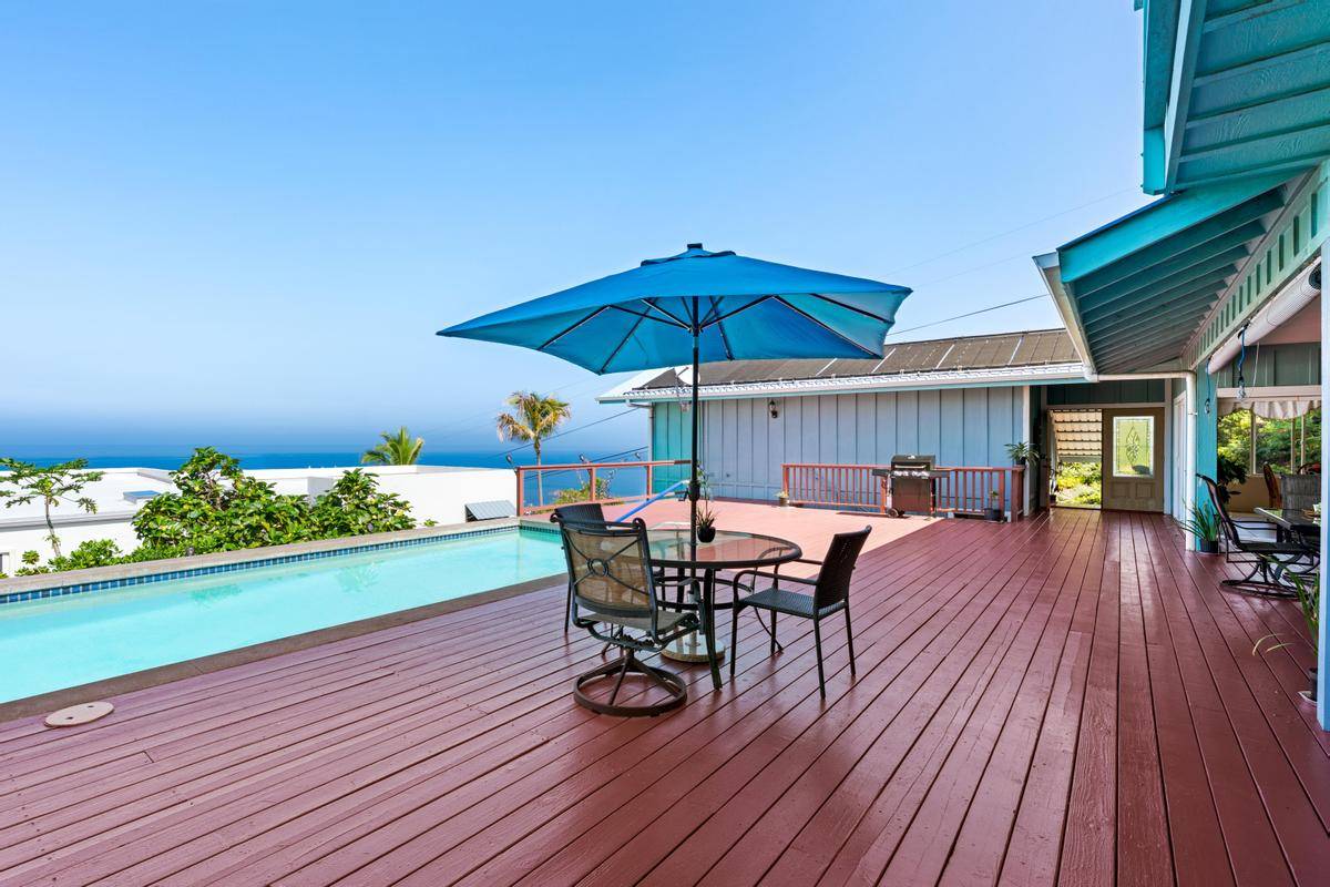 87-404 KAOHE RD, Captain Cook, HI 96704