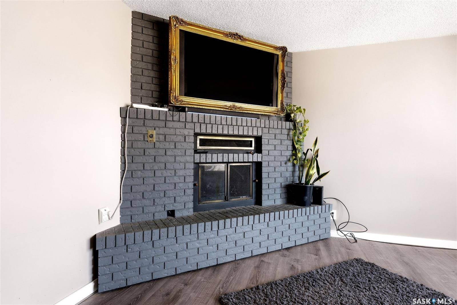 34 Glasgow STREET, Regina, SK S4X 1E1