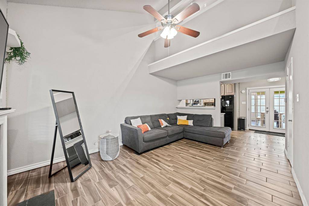 216 Cutting Horse Lane, Keller, TX 76248