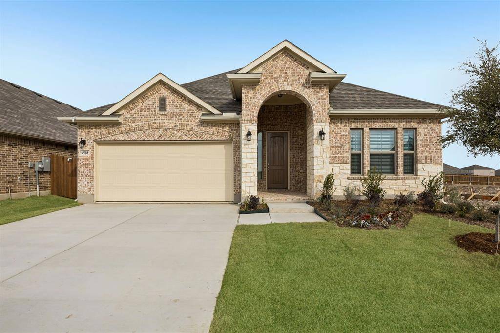 4508 Snakeweed Street, Fort Worth, TX 76036
