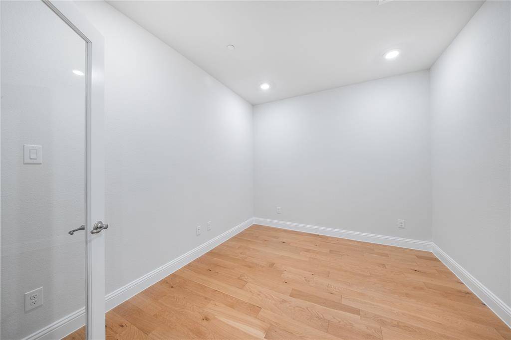 7854 Bayside Drive, Rowlett, TX 75088