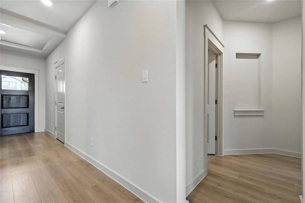 129 John Laurens Drive, Venus, TX 76084