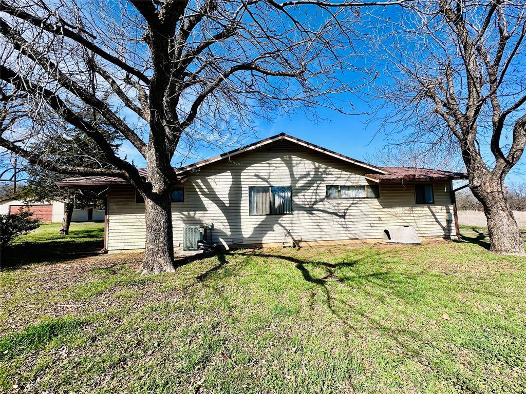 409 3rd Street, Blanket, TX 76432