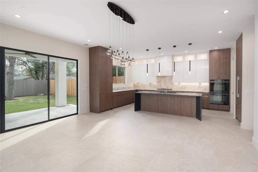 3262 Saint Croix Drive, Dallas, TX 75229