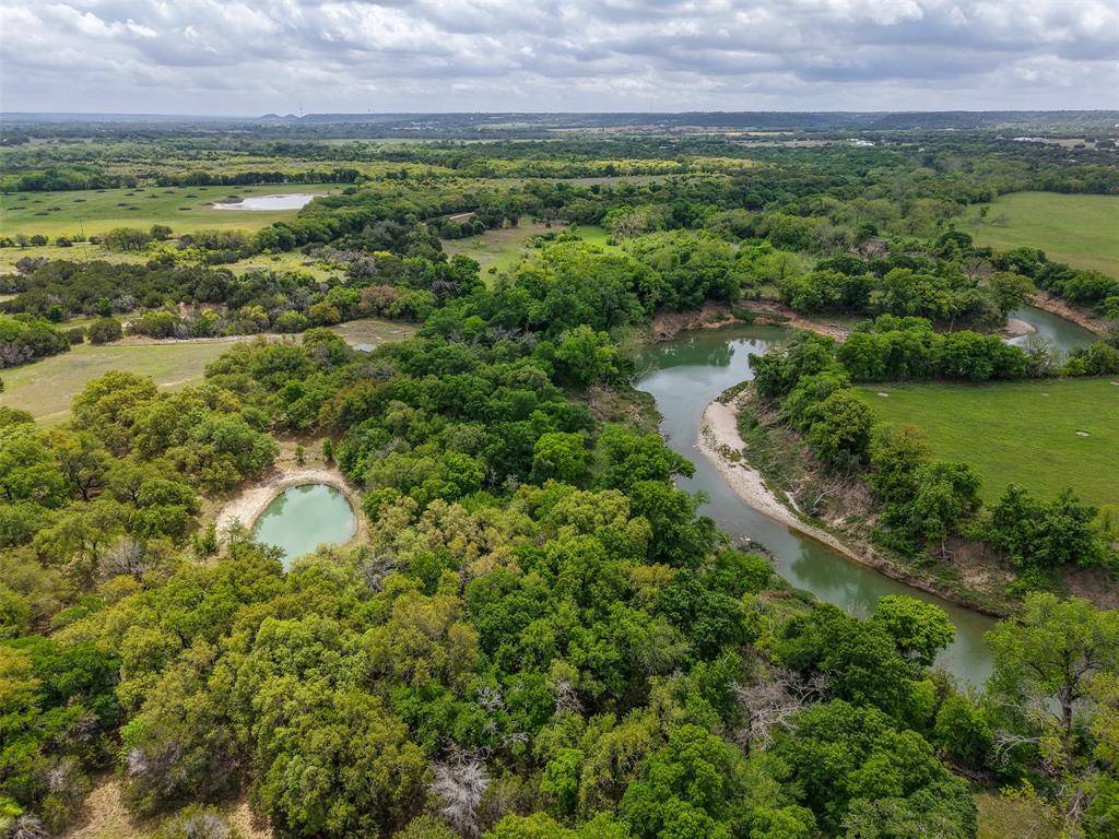377 County Road 2530, Meridian, TX 76665
