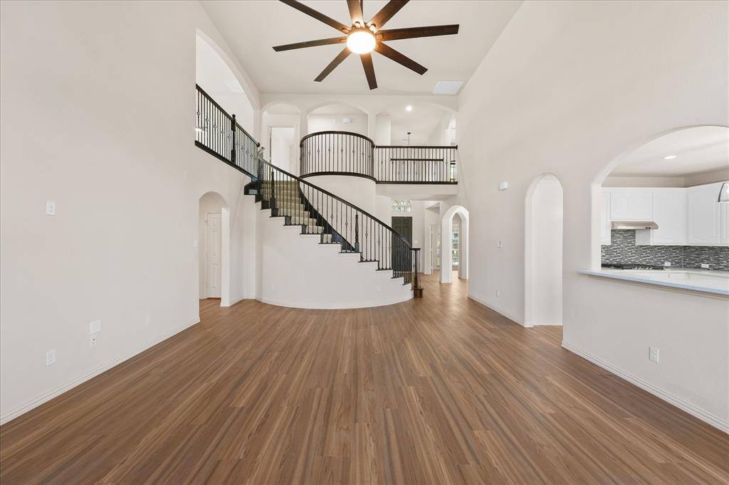 2824 Pino, Grand Prairie, TX 75054