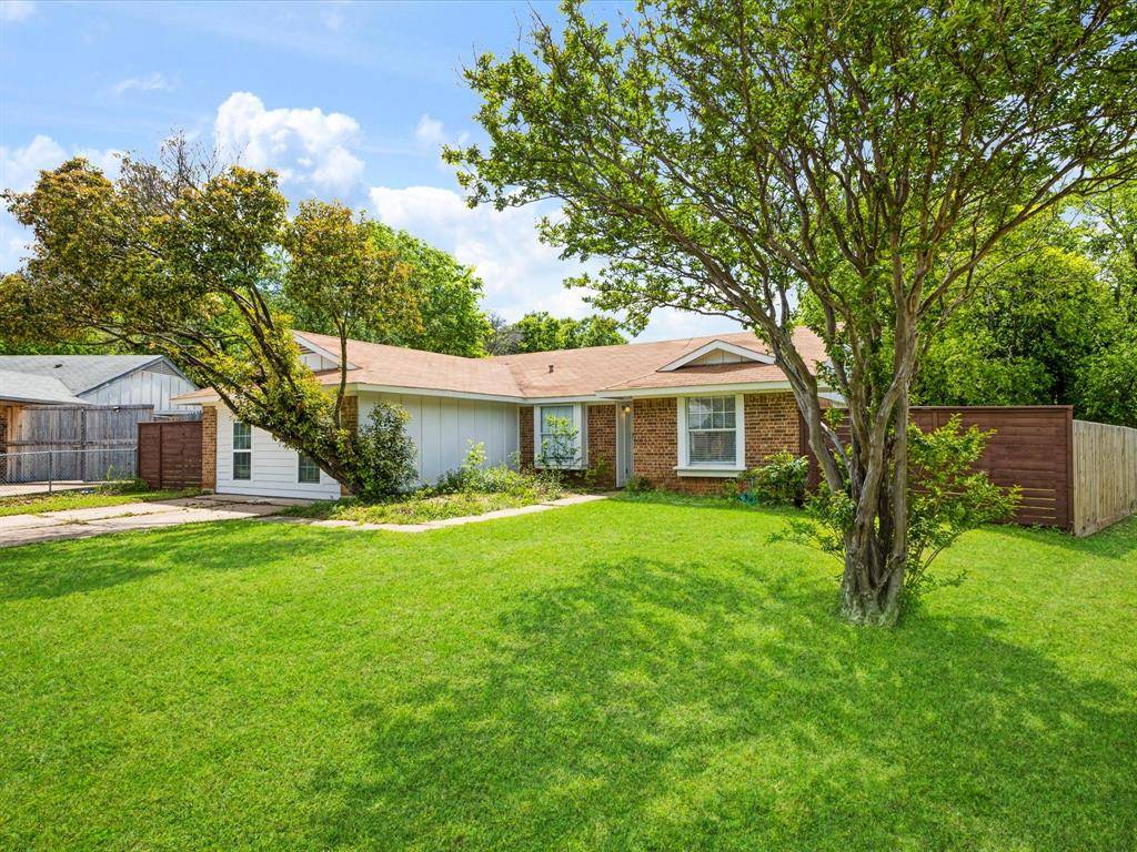 6702 Umphress Road, Dallas, TX 75217