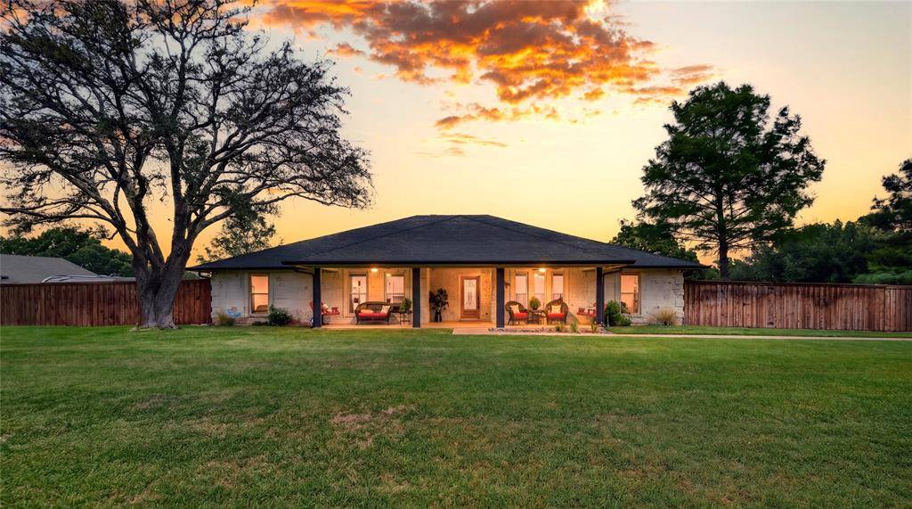 205 Oak Trail Drive, Double Oak, TX 75077