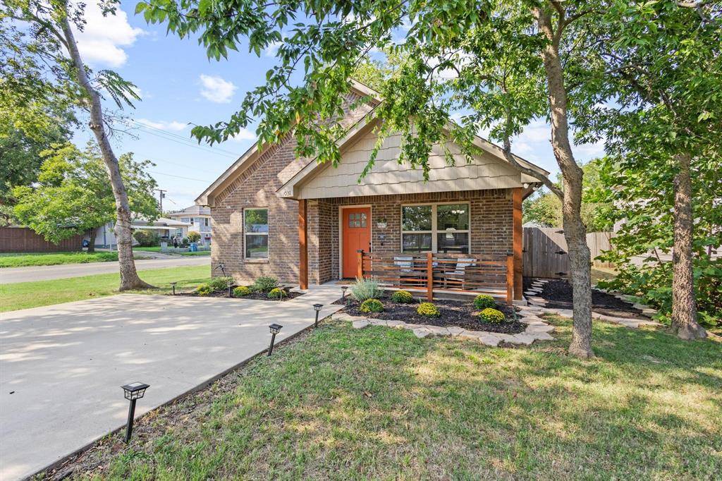 1031 W Gandy Street, Denison, TX 75020