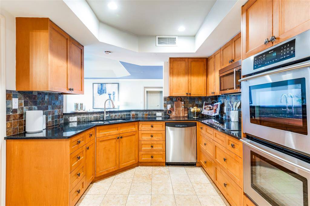 5909 Luther Lane #2104, Dallas, TX 75225