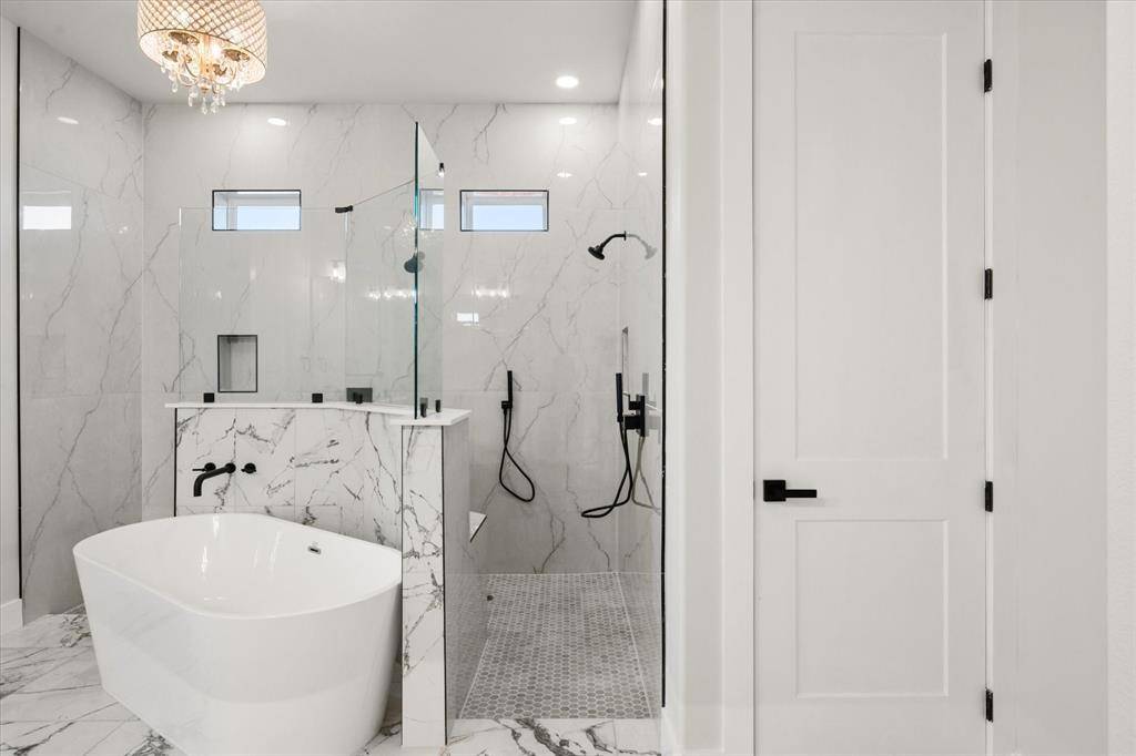 117 Yvonne Street, Red Oak, TX 75154