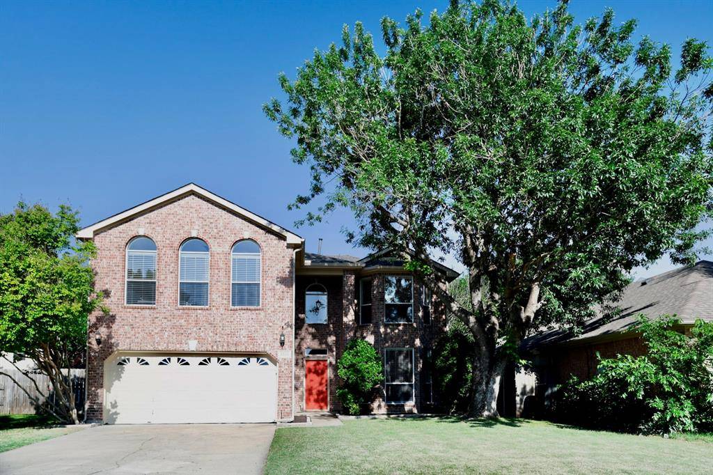 2136 Newport Drive, Flower Mound, TX 75028