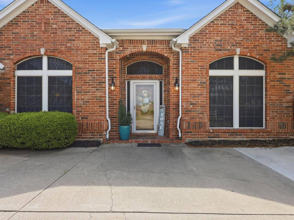 1917 Vintage Drive, Corinth, TX 76210