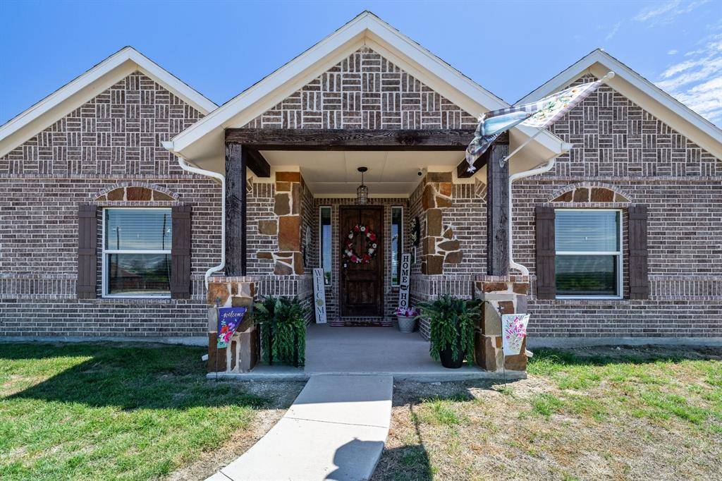 592 Old Agnes Road, Weatherford, TX 76088