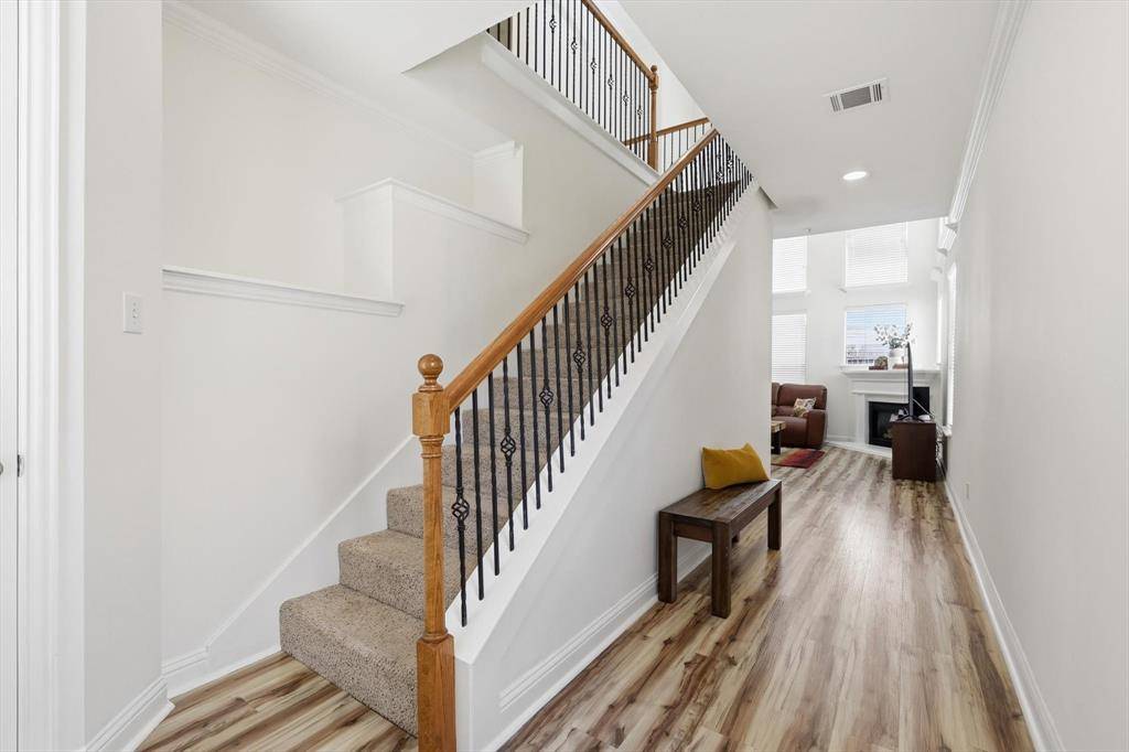 2535 CHAMPAGNE Drive, Irving, TX 75038