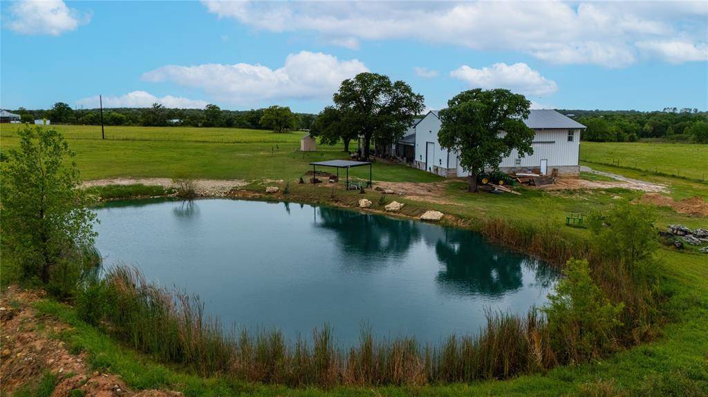 945 Jennings Lane, Azle, TX 76020