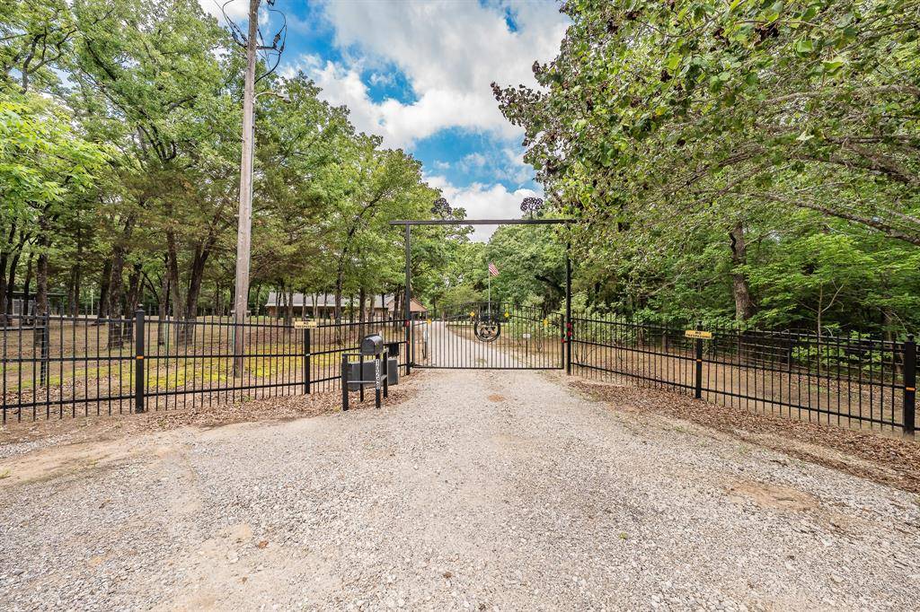 10248 N Poetry Lane, Poetry, TX 75160