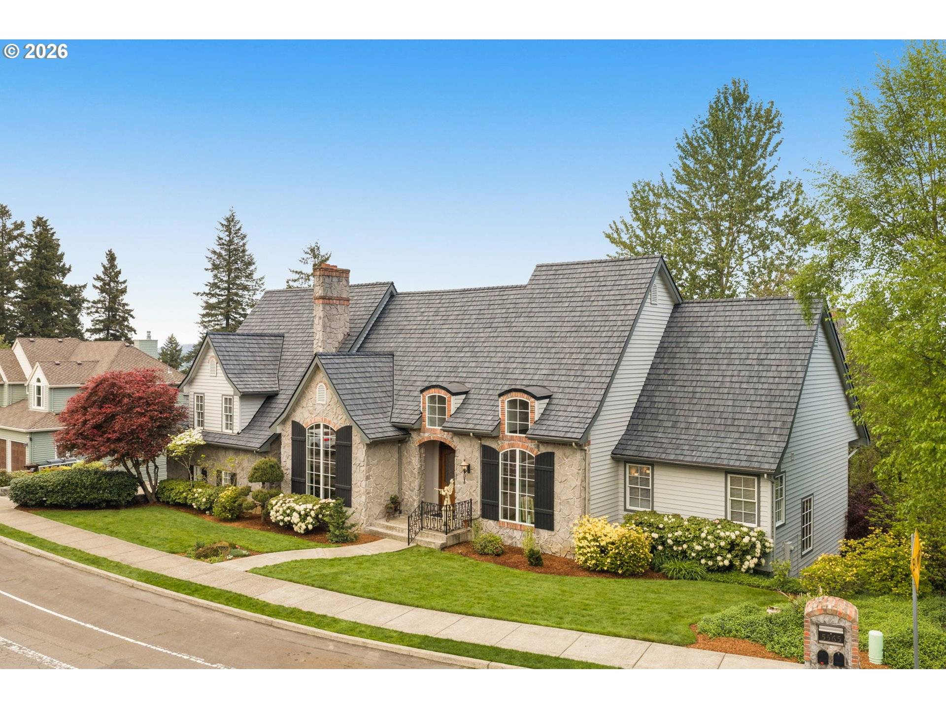 5565 SUMMIT ST, West Linn, OR 97068