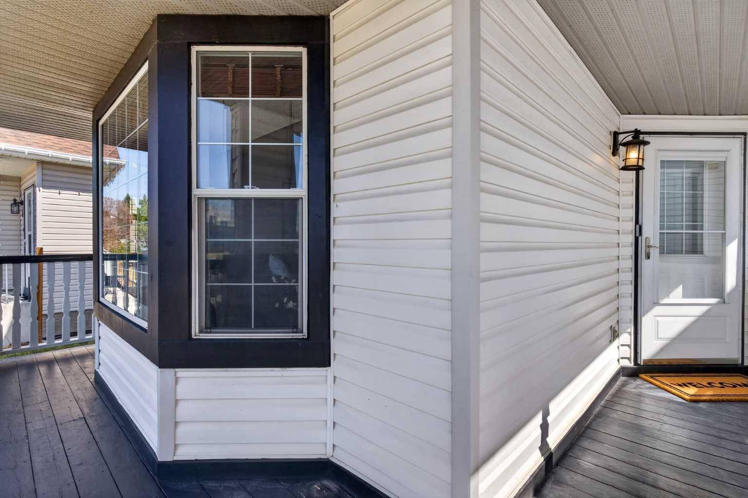 14744 Mt McKenzie DR SE, Calgary, AB T2Z2V1