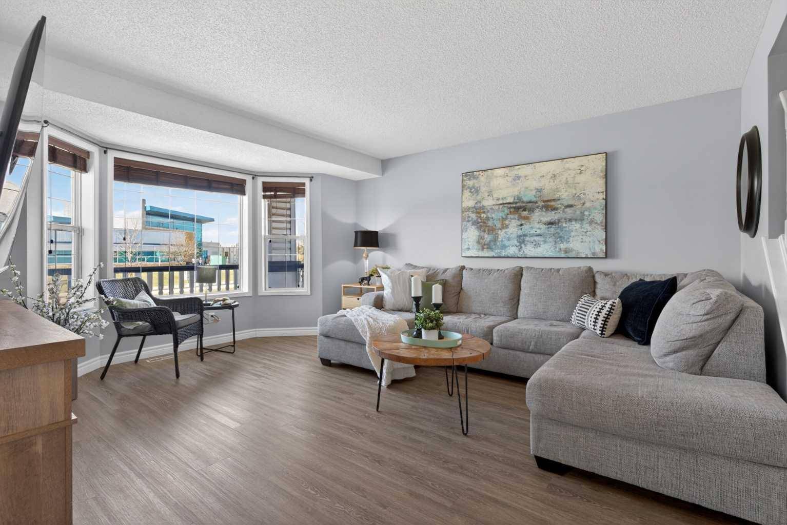 14744 Mt McKenzie DR SE, Calgary, AB T2Z2V1