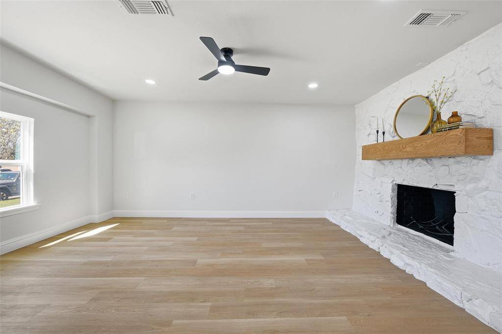 3716 Aurora Street, Haltom City, TX 76117