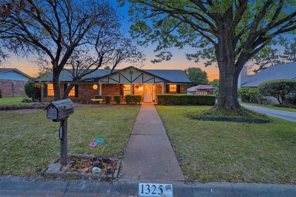 1325 Hemphill Drive, Cleburne, TX 76033