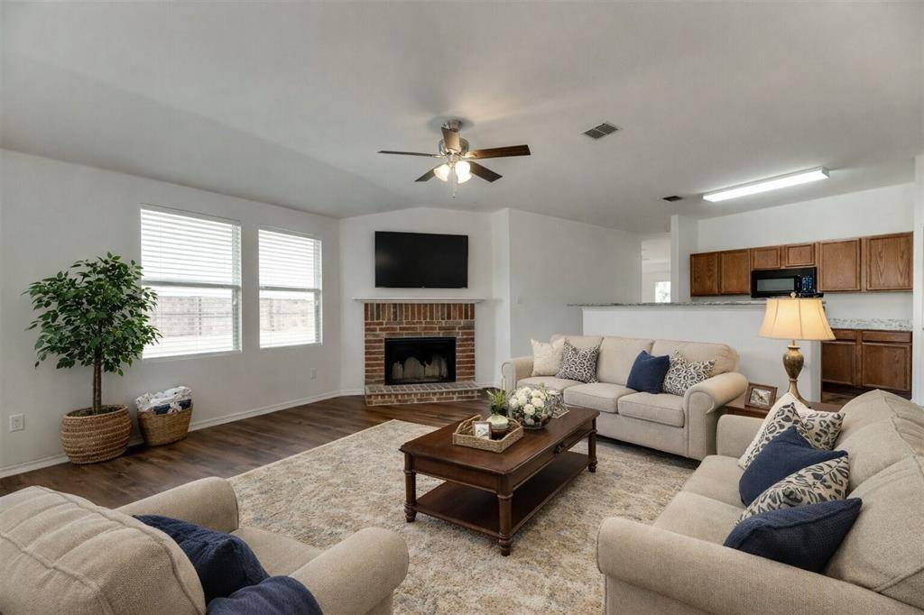 210 Long prairie Drive, Forney, TX 75126