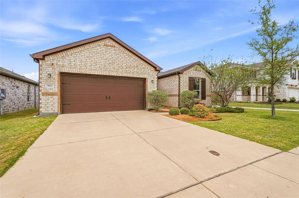 960 Tule Drive, Aubrey, TX 76227