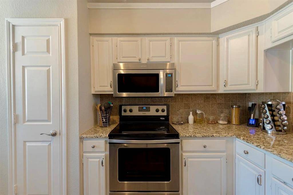 1411 Mapleview Drive, Carrollton, TX 75007