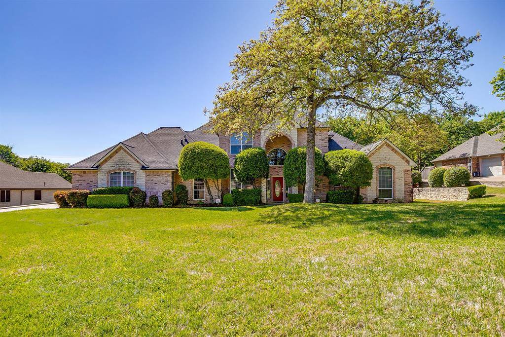 312 Oak Ridge Drive, Burleson, TX 76028