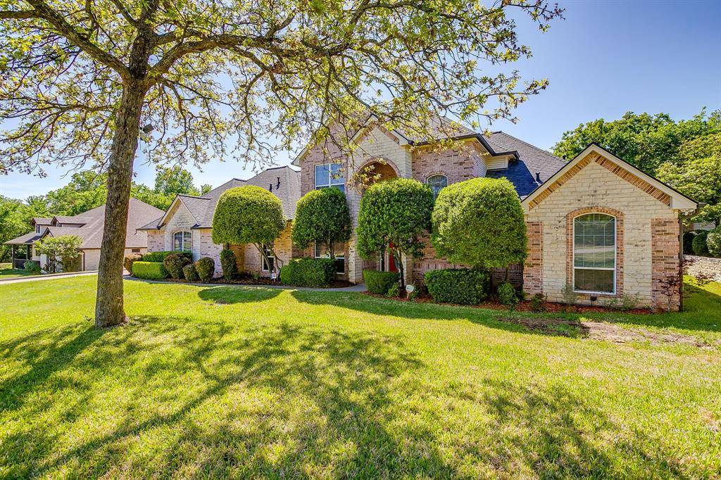 312 Oak Ridge Drive, Burleson, TX 76028